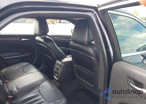 2014 Chrysler 300 z USA, uszkodzony, nr VIN 2C3CCARG5EH184398